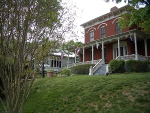Ubon Restaurant-Visit-Staunton-Va