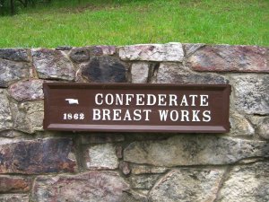 confedbreastworks orig-visit-staunton-va