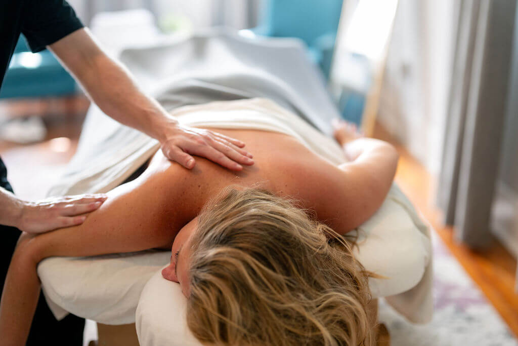 SeraPetrasPhotography TheBlackburnInnSpa 101-visit-staunton-va