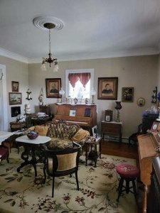 Victorian-visit-staunton-va