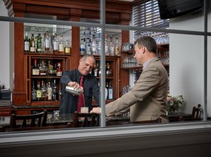 Stonewall Jackson Hotel bar-visit-staunton-va