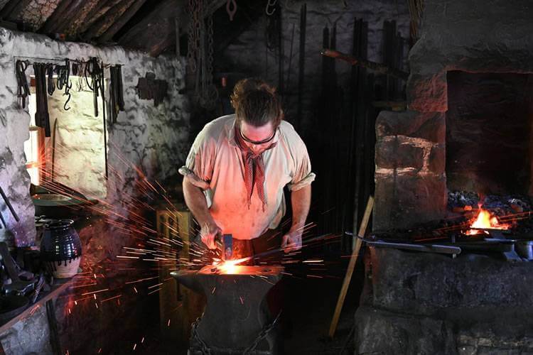 typefullsizeurlhttps3A2F2Ffrontiermuseum.org2Fwp content2Fuploads2F20232F082FHammerInBlacksmithing-visit-staunton-va