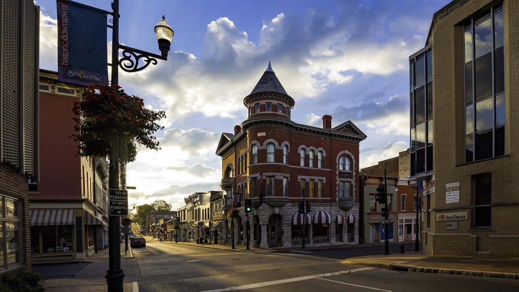 Event 37166 free guided walking tour-visit-staunton-va
