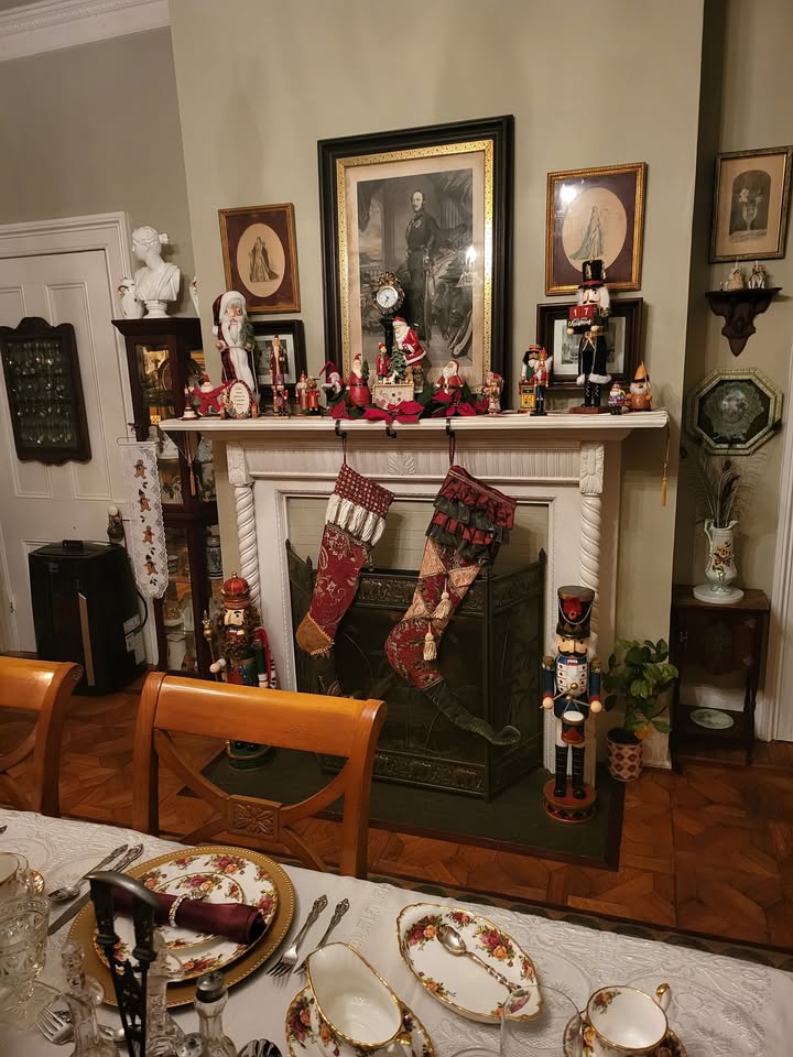 event 37705 annual holiday afternoon tea-visit-staunton-va