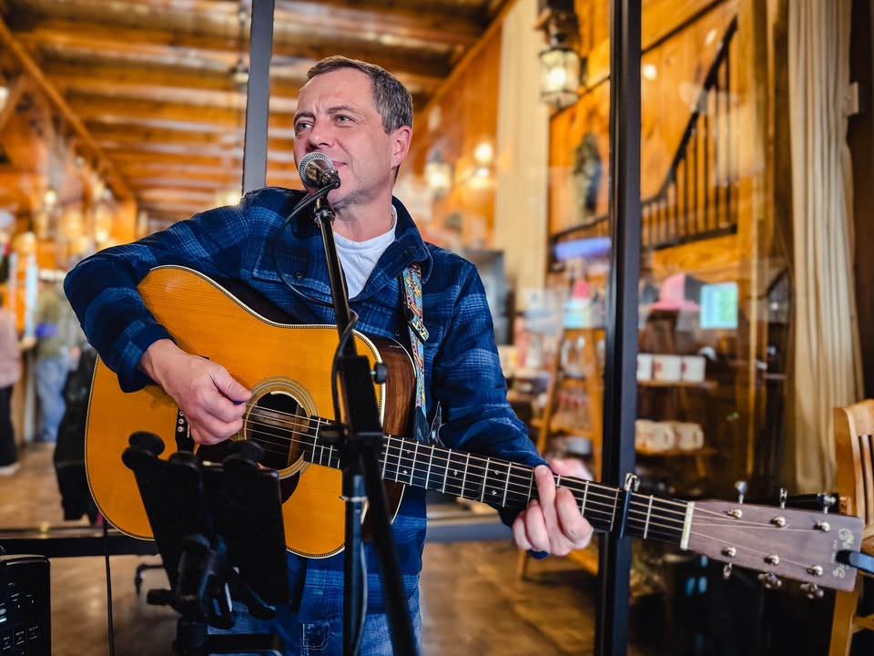 Event 41838 holiday jam w alex arbaugh-visit-staunton-va