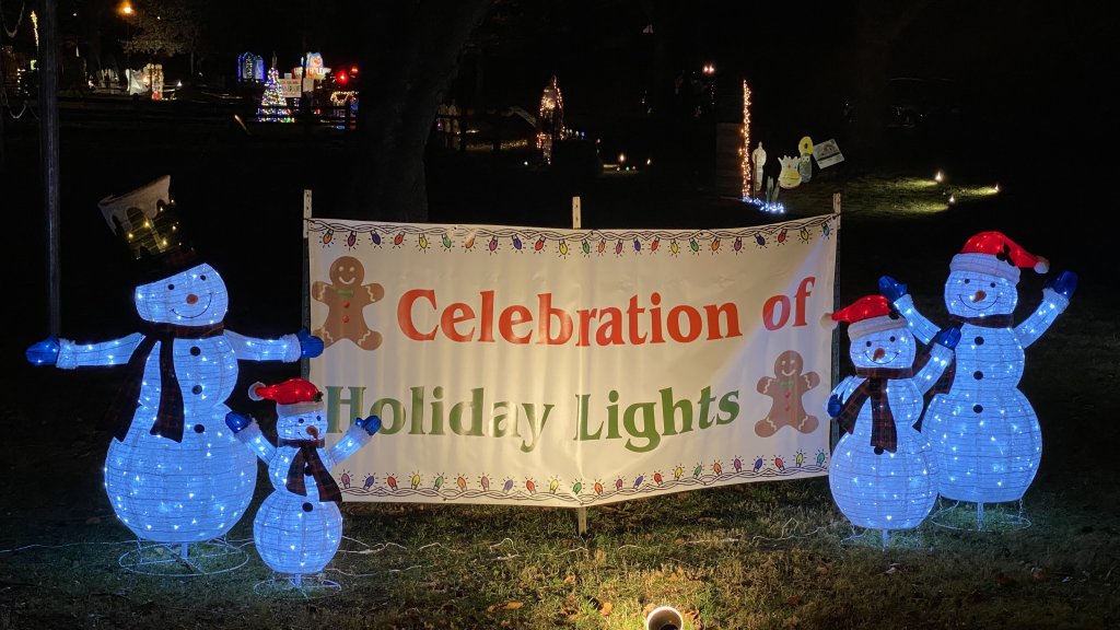Event 43221 celebration of holiday lights-visit-staunton-va