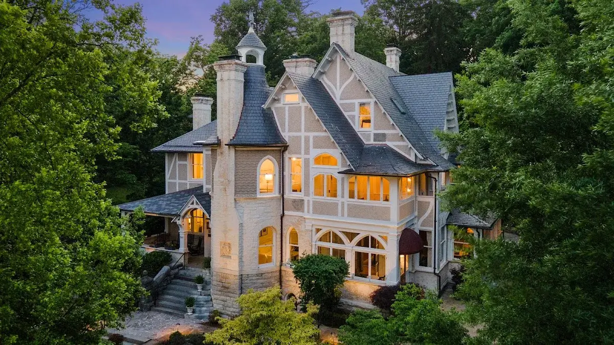Listing 54883 the historic inn at oakdene-visit-staunton-va